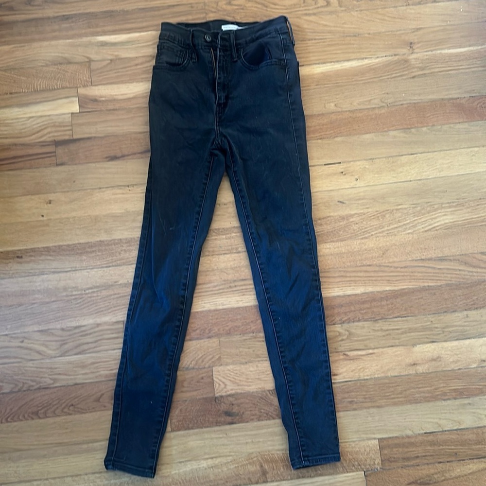Levi’s skinny jeans